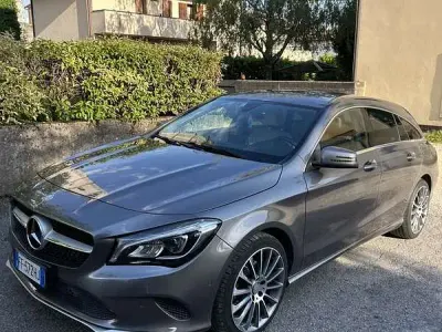 Usata Mercedes CLA220 Shooting Brake Premium 177 CV (130 kW) 2016 Station wagon