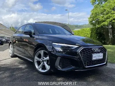 Usata Audi A3 e-tron S-Line 149 CV (109 kW) 2024 Nero Utilitaria