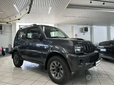Usata Suzuki Jimny Comfort 84 CV (61 kW) 2017 Grigio SUV