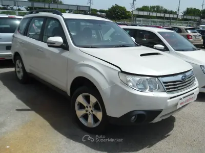 Usata Subaru Forester Trend 147 CV (108 kW) 2011 Bianco SUV