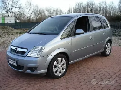 Usata Opel Meriva Cosmo 90 CV (66 kW) 2008 Grigio Monovolume