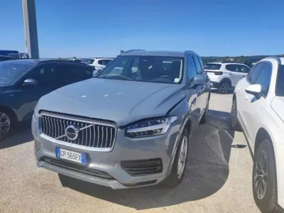 Usata Volvo XC90 Core 235 CV (172 kW) 2023 Thunder grey SUV