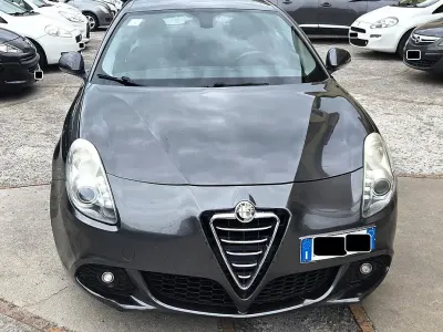 Gebraucht Alfa Romeo Giulietta 105 PS (77 kW) 2010 Grau Kleinwagen