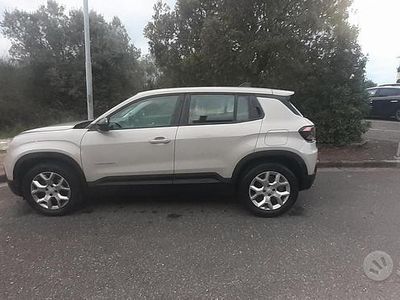 Usata Jeep Avenger 100 CV (73 kW) 2023 Grigio SUV