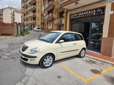 Usata Lancia Ypsilon 69 CV (50 kW) 2006 Beige Utilitaria
