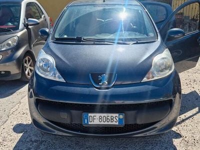 Usata Peugeot 107 68 CV (50 kW) 2006 Grigio Utilitaria