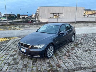Usata BMW 320 150 CV (110 kW) 2005 Grigio Berlina