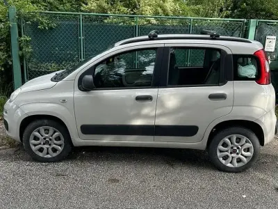 Usata Fiat Panda 85 CV (62 kW) 2012 Utilitaria