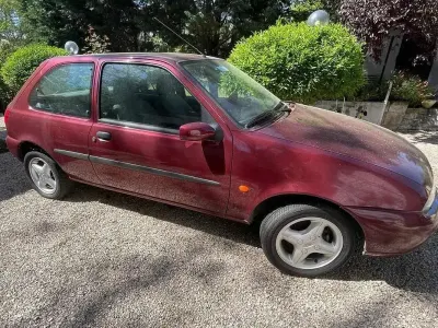 Second-hand Ford Fiesta Ghia 75 CP (55 kW) 1999 Hatchback