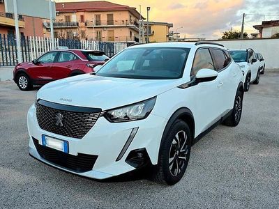Usata Peugeot 2008 Allure 102 CV (75 kW) 2020 Other SUV