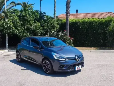 Usata Renault Clio IV Intens 90 CV (66 kW) 2019 Blu Berlina