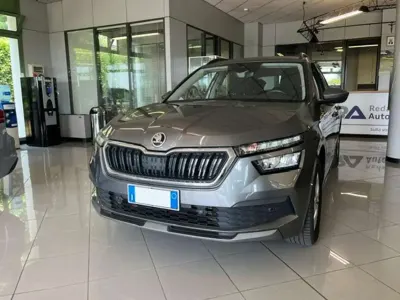 Usata Skoda Kamiq Ambition 110 CV (80 kW) 2022 Grigio SUV