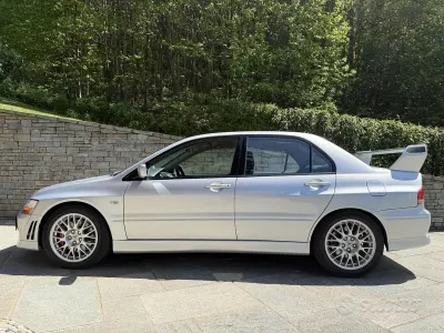 Usata Mitsubishi Lancer 280 CV (205 kW) 2002 Grigio Berlina