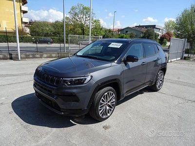 Nuova Jeep Compass Summit 130 CV (95 kW) 2025 Grigio SUV