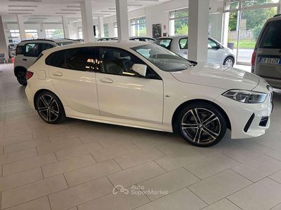 Usata BMW 116 M Sport 116 CV (85 kW) 2021 Bianco Utilitaria