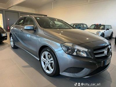 usata Mercedes A180 A 180CDI Premium cambio manua