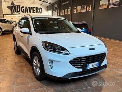 Usata Ford Kuga Titanium 120 CV (88 kW) 2022 Bianco SUV