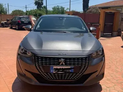 Usata Peugeot 208 Allure 102 CV (75 kW) 2021 Grigio Utilitaria