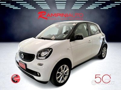 Begagnad Smart ForFour 70 HK (51 kW) 2016 Vit Halvkombi