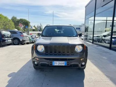Usata Jeep Renegade Trailhawk 170 CV (125 kW) 2016 Grigio SUV