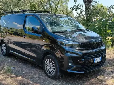 Usata Peugeot Traveller 177 CV (130 kW) 2025 Nero Monovolume