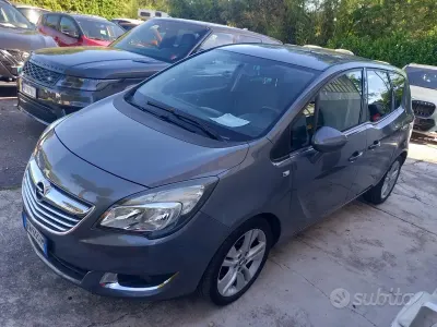 Usata Opel Meriva Cosmo 101 CV (74 kW) 2014 Grigio Monovolume