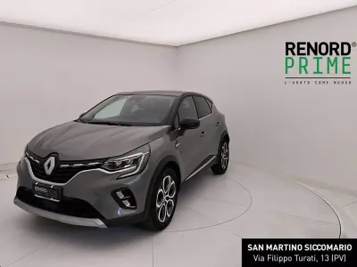 Usata Renault Captur Intens 101 CV (74 kW) 2023 Grigio scuro SUV