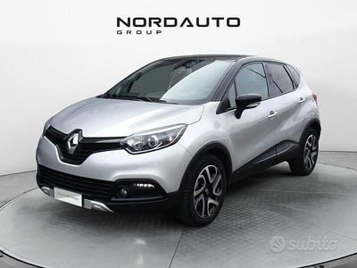 Usata Renault Captur 120 CV (88 kW) 2016 Grigio SUV