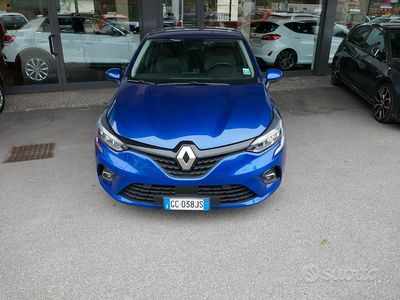 Usata Renault Clio V Business 85 CV (62 kW) 2020 Blu Berlina