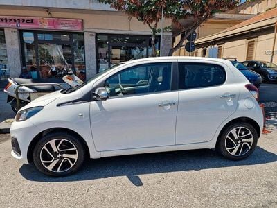 Begagnad Peugeot 108 Allure 69 HK (50 kW) 2014 Vit Halvkombi