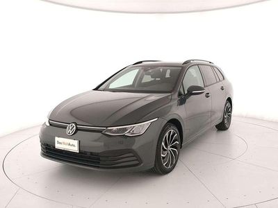 Usata VW Golf VIII Life 116 CV (85 kW) 2021 Grigio Station wagon