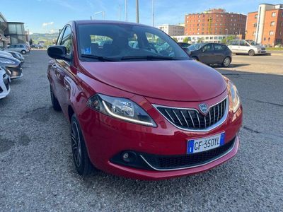 Usata Lancia Ypsilon Silver 69 CV (50 kW) 2021 Rosso Utilitaria