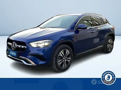 Usata Mercedes GLA180 Advanced 116 CV (85 kW) 2024 Blu metallizzato SUV