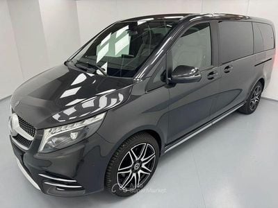 Usata Mercedes V300 Avantgarde 239 CV (175 kW) 2023 Gray Monovolume