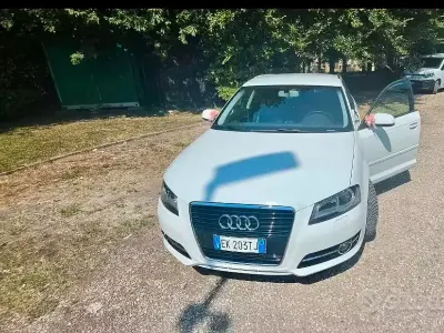 Usata Audi A3 105 CV (77 kW) 2011 Bianco Utilitaria