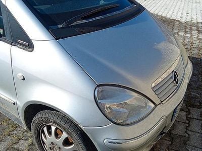 Begagnad Mercedes A170 95 HK (69 kW) 2002 Grå Minibuss