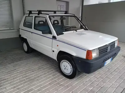 Usata Fiat Panda Young 60 CV (44 kW) 2004 Bianco Utilitaria