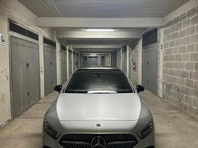 Usata Mercedes A180 Premium 116 CV (85 kW) 2019 Grigio Berlina