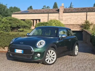 Usata Mini ONE Hype 102 CV (75 kW) 2016 Verde Utilitaria