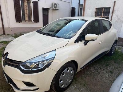 Usata Renault Clio IV Zen 75 CV (55 kW) 2018 Beige Berlina