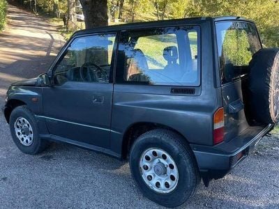 Usata Suzuki Vitara 75 CV (55 kW) 1990 Grigio SUV