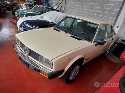 Usata Alfa Romeo Alfetta 131 CV (96 kW) 1980 Beige pastello Berlina