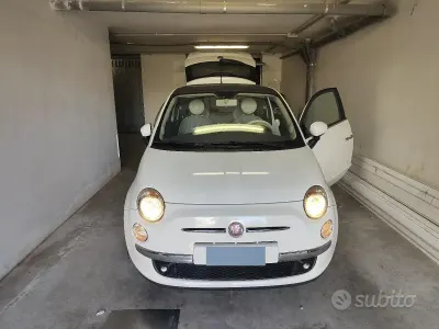 Usata Fiat 500 Lounge 69 CV (50 kW) 2010 Bianco Utilitaria