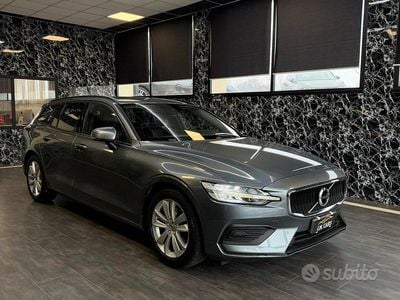 Grigio Usata 2019 Volvo V60 Business Edition Station wagon | 12.900 € (Buon prezzo)