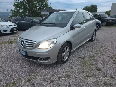 Gebraucht Mercedes B180 Chrome 109 PS (80 kW) 2006 Grau Van / Kleinbus