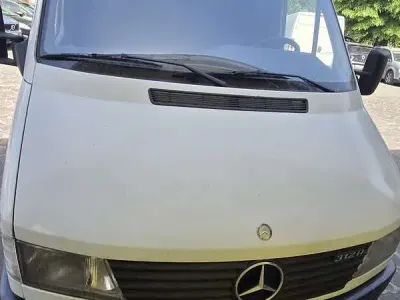 Usata Mercedes Sprinter 122 CV (89 kW) 1999 Bianco Furgone