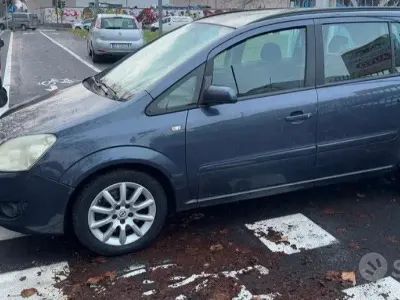 Usata Opel Zafira Cosmo 115 CV (84 kW) 2008 Blu Monovolume