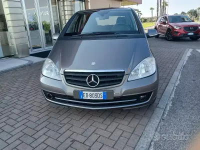 Usata Mercedes A160 82 CV (60 kW) 2010 Grigio Berlina