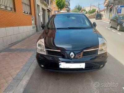Usata Renault Vel Satis Initiale 2006 Blu Utilitaria