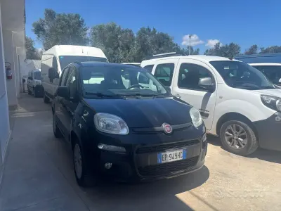 Usata Fiat Panda Lounge 69 CV (50 kW) 2013 Nero Utilitaria